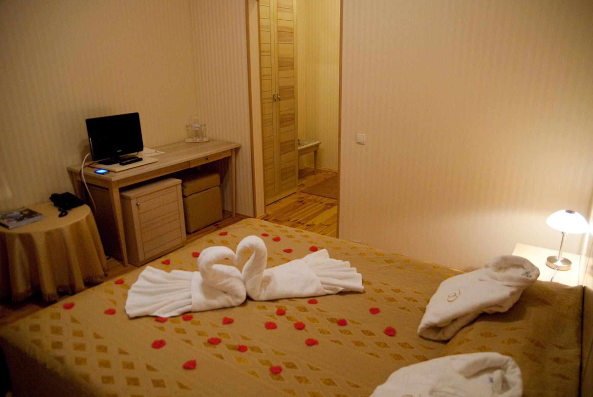 Seasons Spa Boutique Hotel Kozyn Exterior foto