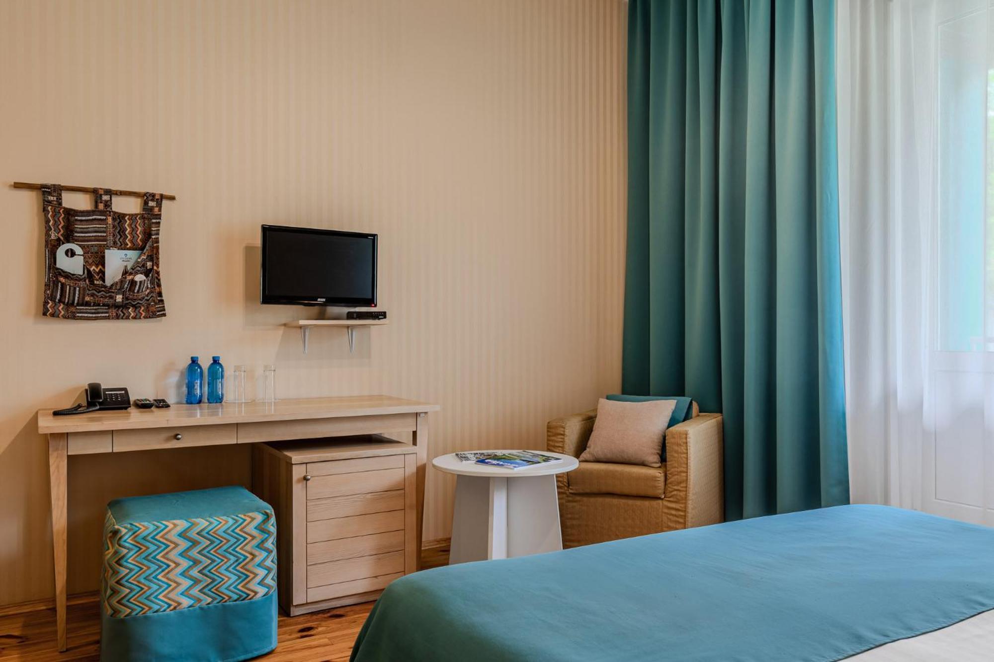 Seasons Spa Boutique Hotel Kozyn Habitación foto