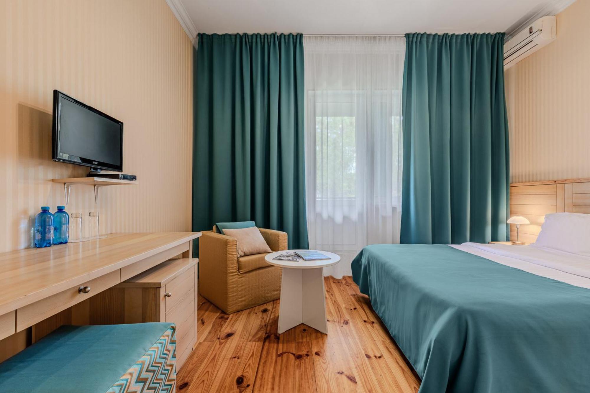Seasons Spa Boutique Hotel Kozyn Exterior foto